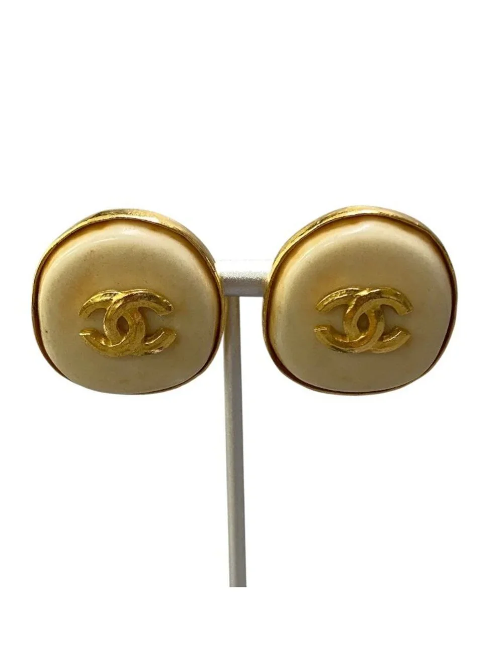 Chanel 98P CC Logo Gold Earrings White